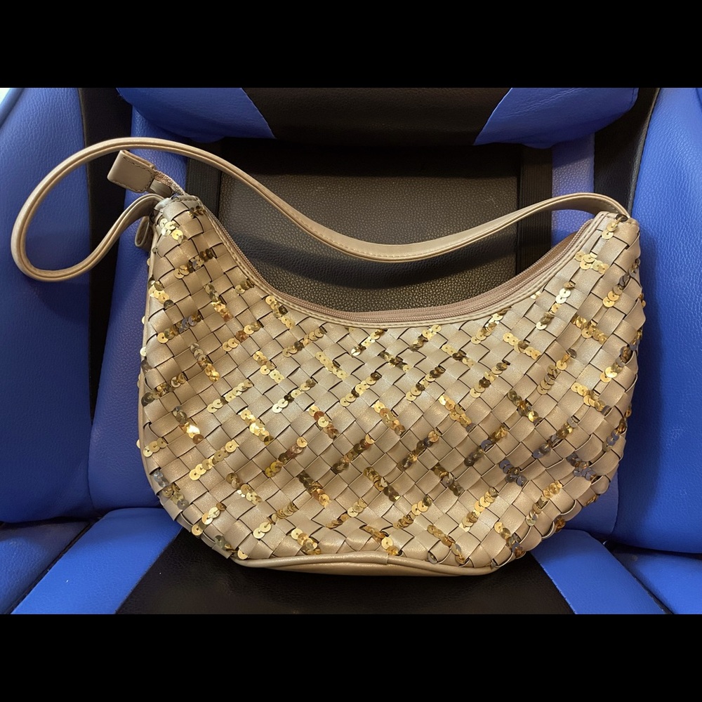 Super cute Relic by Fossil Gold Sequins purse